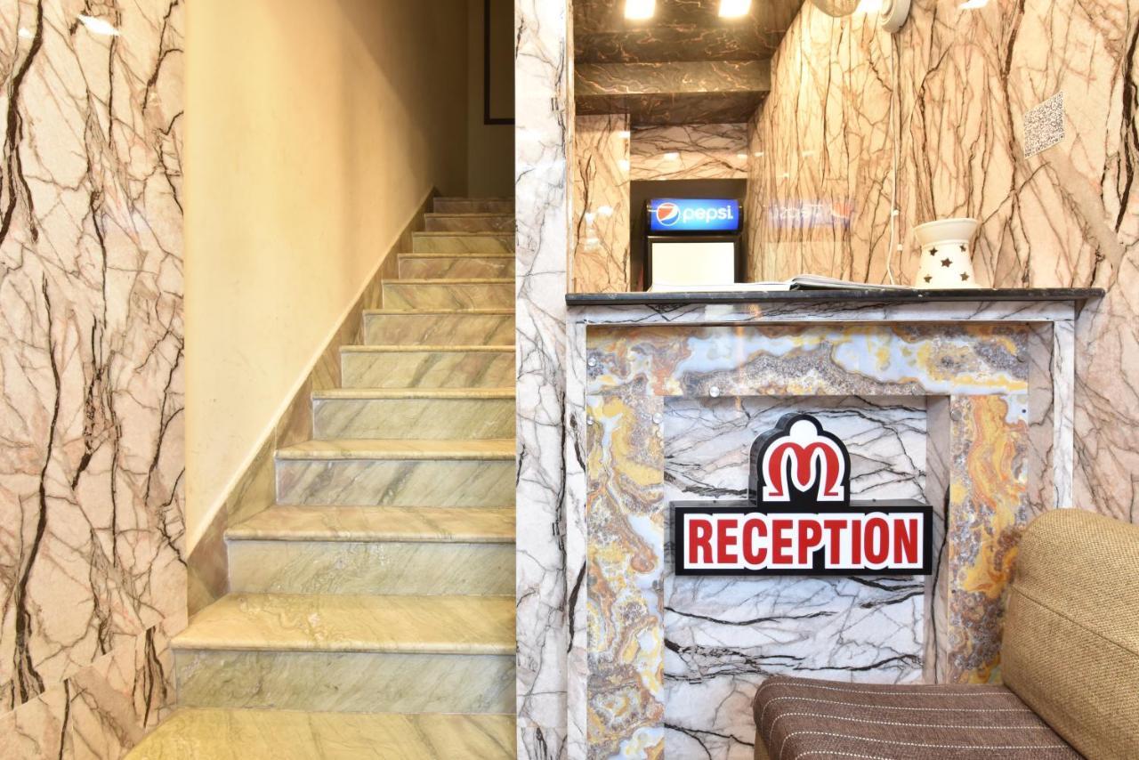Hotel Dosa Plaza Удайпур Екстериор снимка